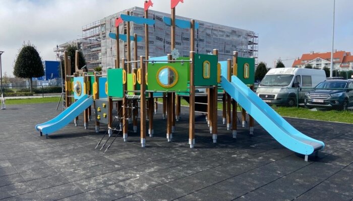 8070 Dory houten speelboot