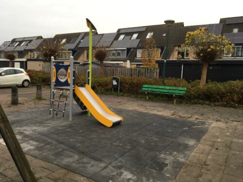 1701 Manchester metalen speeltoestel