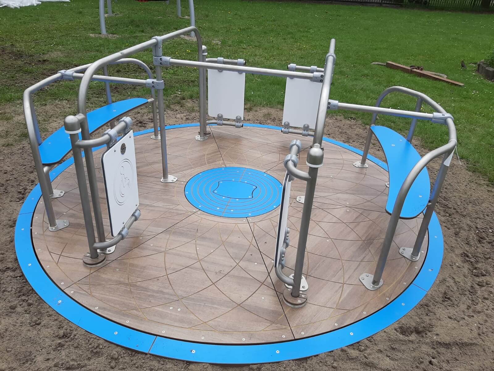 1793b863-b559-4b7b-a77d-5c8e310e3a54