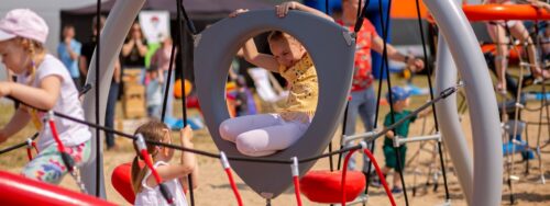 Metalen speeltoestellen