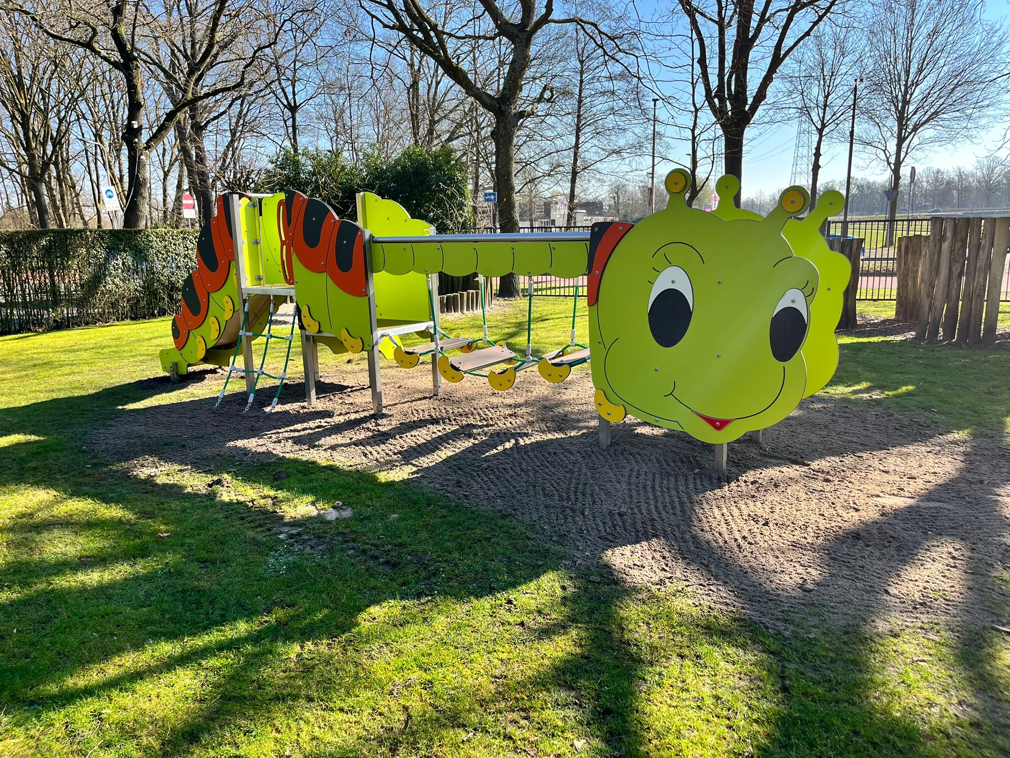 0a2de541-cb8c-4d4b-801a-e08041d3c216