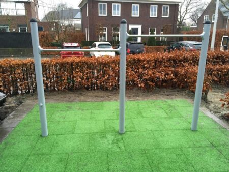 1116-Duikelrek-2-delig-metaal-met-grijze-staanders-4.jpg 1116-Duikelrek-2-delig-metaal-met-grijze-staanders-4.jpg