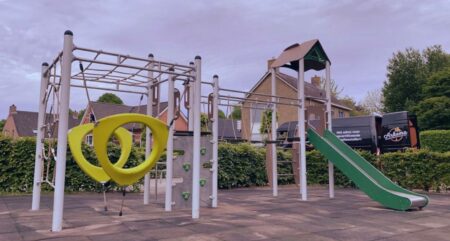 1136-Cleveland-metalen-speeltoestel-1.jpg 1136-Cleveland-metalen-speeltoestel-1.jpg