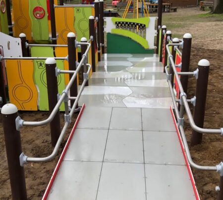 1226-Matthew-metalen-speeltoestel-5.jpg 1226-Matthew-metalen-speeltoestel-5.jpg