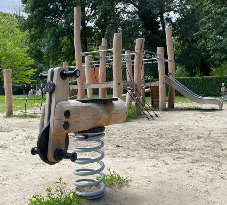 Robinia veerfiguur Emil Robinia veerfiguur Emil