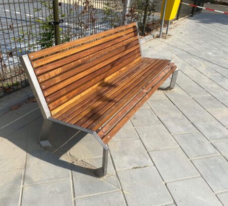 6090-Bank-Iroko-met-rugleuning-2.jpg 6090-Bank-Iroko-met-rugleuning-2.jpg