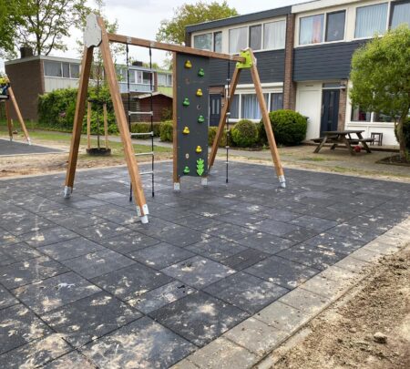 8008-Isadora.jpg 8008-Isadora.jpg