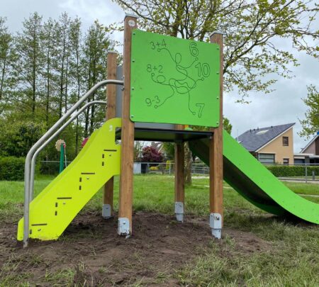 8022-Chelone-houten-speeltoestel-1-1.jpg 8022-Chelone-houten-speeltoestel-1-1.jpg