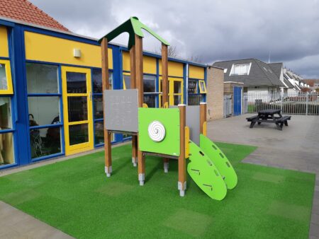 8043-houten-speeltoestel-Laval.jpg 8043-houten-speeltoestel-Laval.jpg