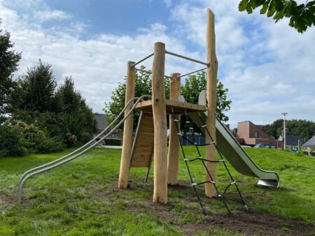 8126-Robinia-toren-Ivar-5.jpg 8126-Robinia-toren-Ivar-5.jpg