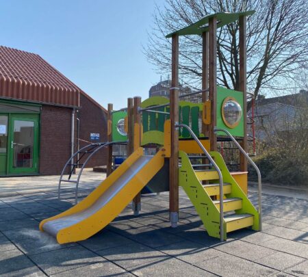 8908-Kingwood-houten-speeltoestel-2.jpg 8908-Kingwood-houten-speeltoestel-2.jpg