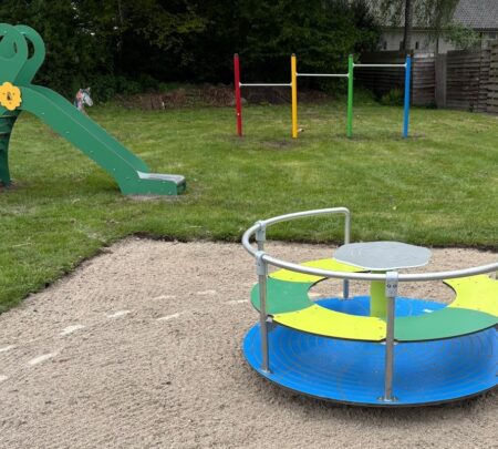 Draaimolen RVS met bank