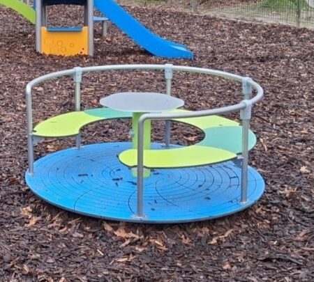 Draaimolen RVS met bank