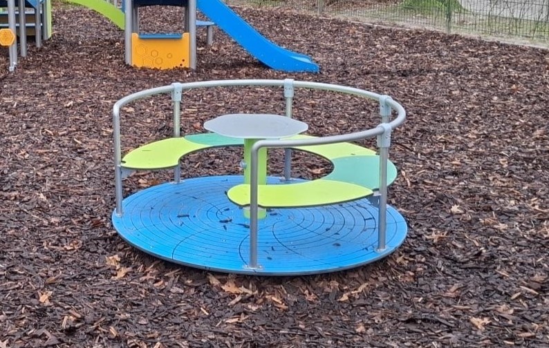 Draaimolen RVS met bank