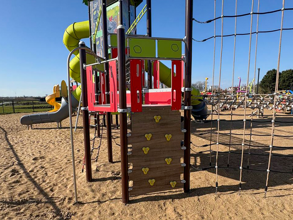 Forest Metalen Speeltoestel-41 Forest Metalen Speeltoestel-41