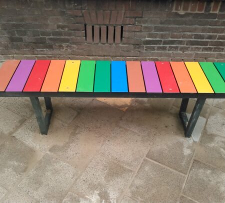 Foto-regenboogbank-simple-6034-1.jpg Foto-regenboogbank-simple-6034-1.jpg