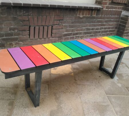 Foto-regenboogbank-simple-6034-2.jpg Foto-regenboogbank-simple-6034-2.jpg