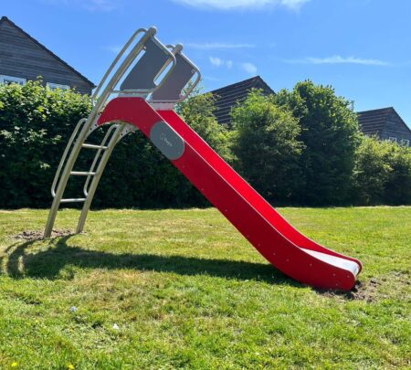 Glijbaan-Lupine.jpg Glijbaan-Lupine.jpg