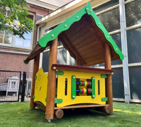 Houten-speelhuisje-het-Winkeltje.jpg