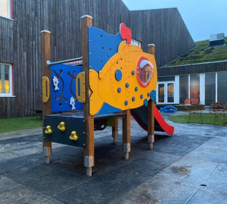 Houten-speeltoestel-Waterloo.jpg