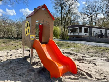 Image-2.jpeg Image-2.jpeg