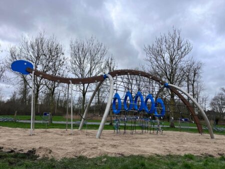 Klimtoestel-Brachiosaurus-2.jpg Klimtoestel-Brachiosaurus-2.jpg