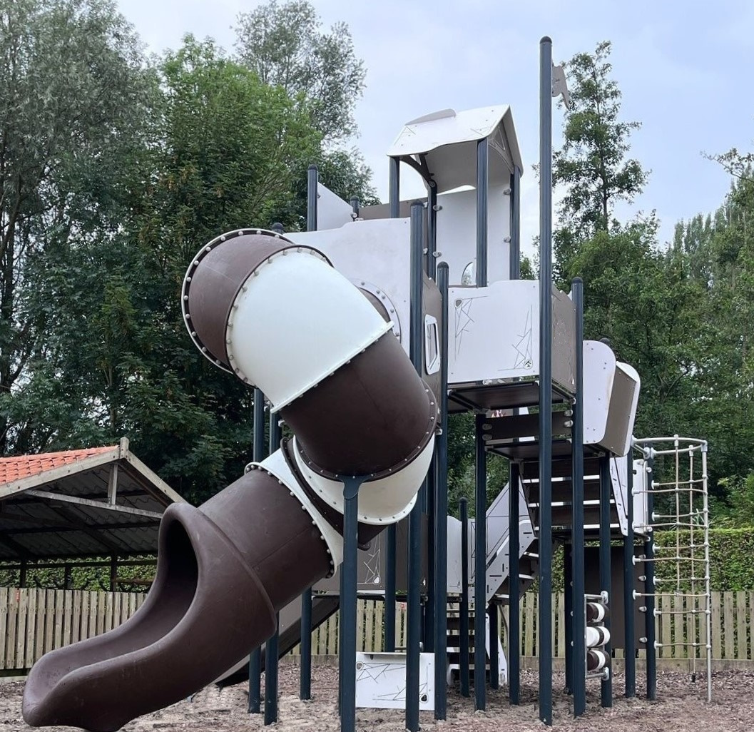 Metalen speeltoestel Altea Metalen speeltoestel Altea