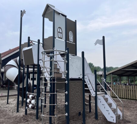 Metalen speeltoestel Altea Metalen speeltoestel Altea