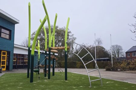 Metalen speeltoestel Ezinge (9)