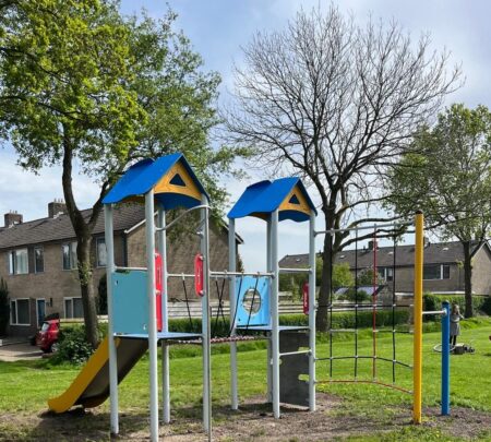 Metalen speeltoestel Nashville (2) Metalen speeltoestel Nashville (2)