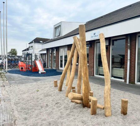 Palenbos-Mini.jpg Palenbos-Mini.jpg