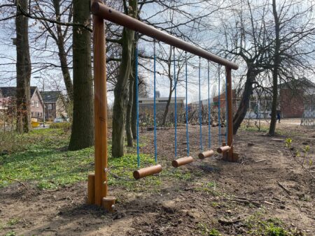 Robin-Hood.jpg Robin-Hood.jpg