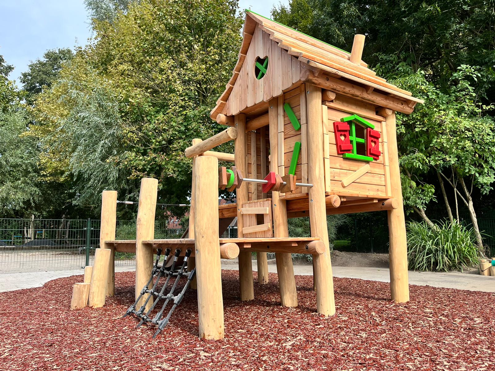 Robinia Boswachtershuisje (2) Robinia Boswachtershuisje (2)
