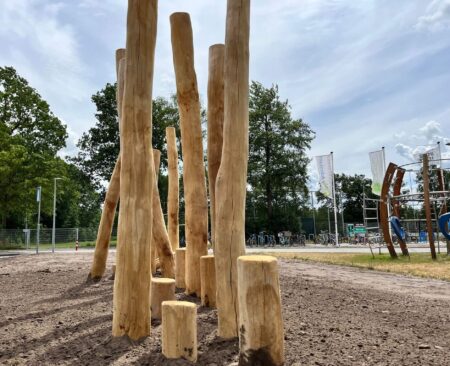 Robinia-Palenbos-Medium.jpg Robinia-Palenbos-Medium.jpg