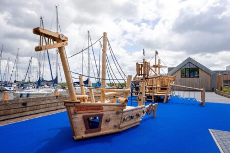 Robinia Piratenboot Albatros (8)