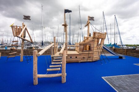 Robinia Piratenboot Albatros (9)