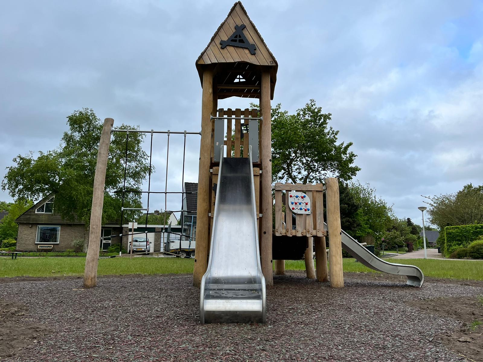 Robinia Valdemar (3) Robinia Valdemar (3)