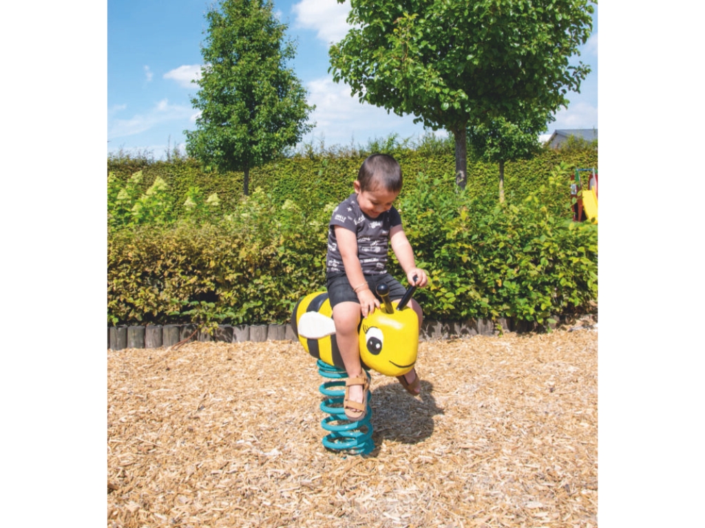 Robinia Veerfiguur Bij