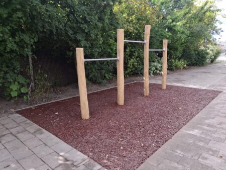 Robinia duikelrek 3 delig (2) Robinia duikelrek 3 delig (2)