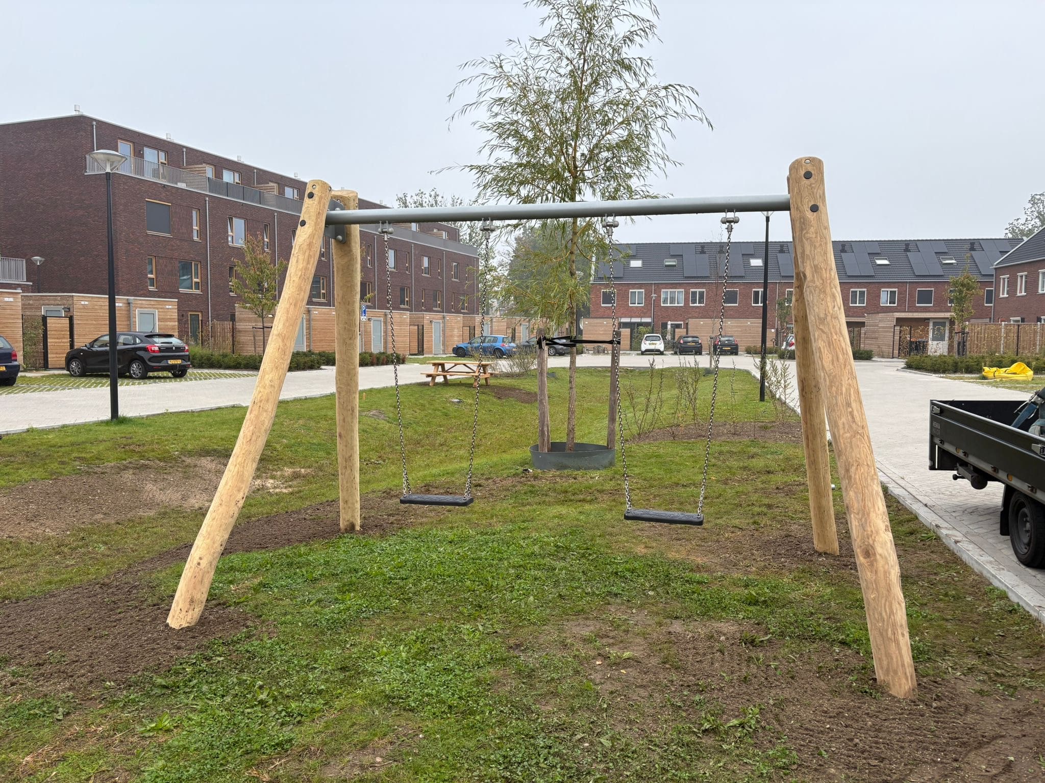 Robinia duo schommel (4)-min Robinia duo schommel (4)-min