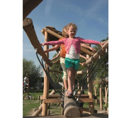 Robinia keverbrugje met glijbuizen Robinia keverbrugje met glijbuizen