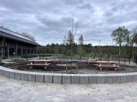 Robinia picknickbanken