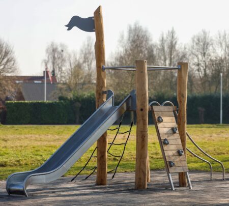 Robinia speeltoren Ivar