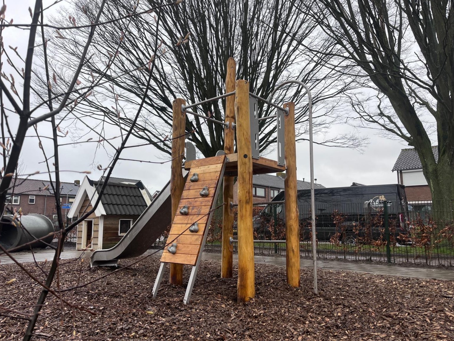 Robinia toren Ivar (1)