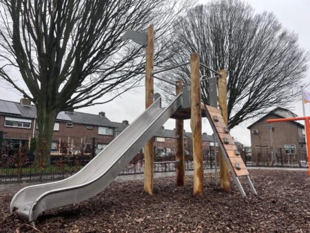 Robinia toren Ivar (2) Robinia toren Ivar (2)