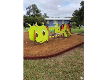 Rups-afb.jpg Rups-afb.jpg