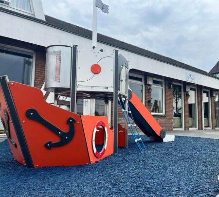 Speelboot-2.jpg Speelboot-2.jpg