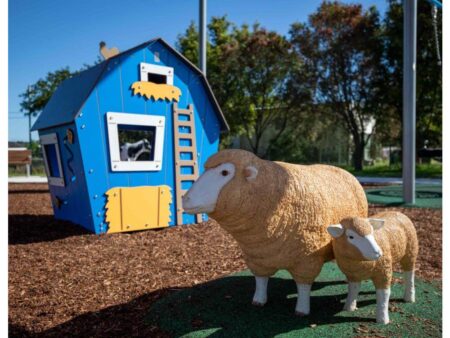 Speelhuis-boerderij-blauw.jpg Speelhuis-boerderij-blauw.jpg