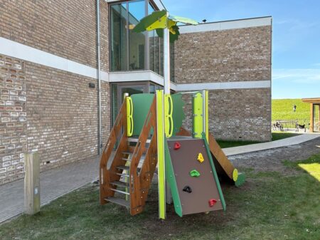 Speeltoestel Arthur (3) Speeltoestel Arthur (3)