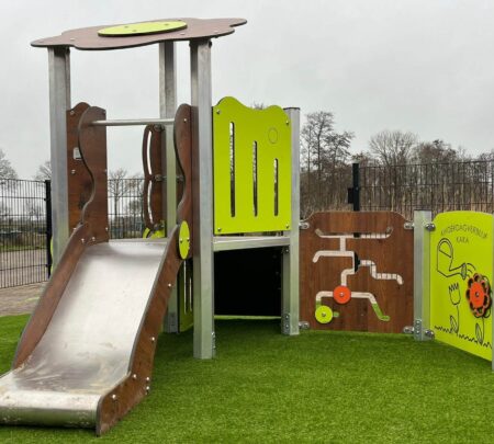 Speeltoestel-Isabella-4-1.jpg Speeltoestel-Isabella-4-1.jpg